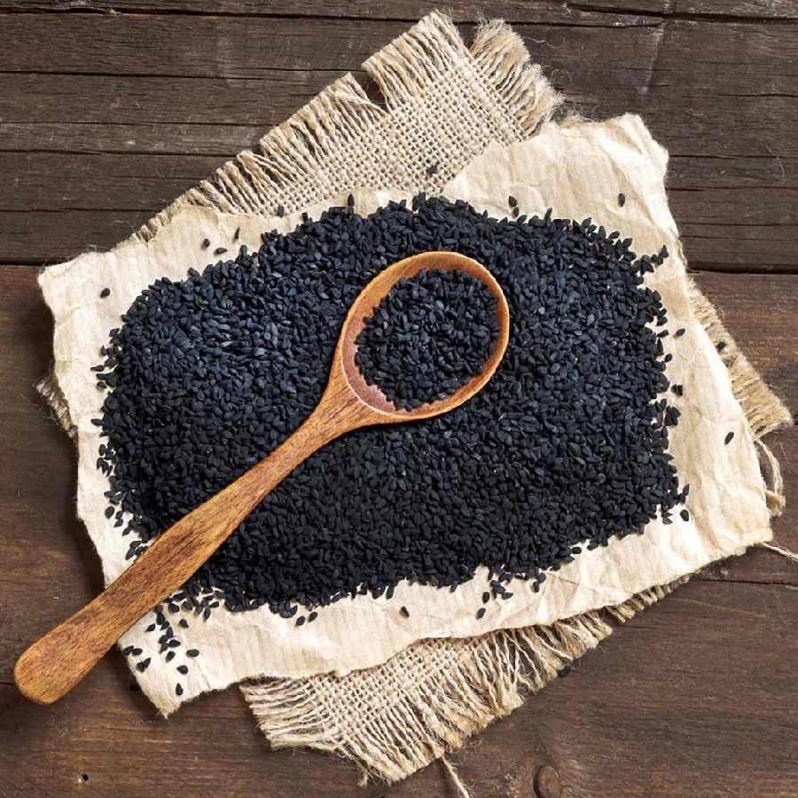 Why Everyone's Suddenly Obsessed with Black Seed Oil (Kalonji) for Hair Fall — The Science Explained